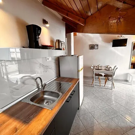 Apartment Paradises's Nest